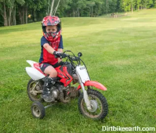 The best dirt bikes for 6 year olds (Parents guide & rough price guide)