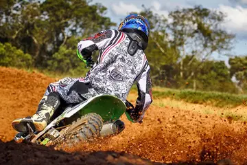 How to get comfortable on a dirt bike and ride like a pro